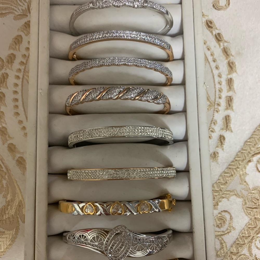 Gorgeous dimond gold plated bracelet